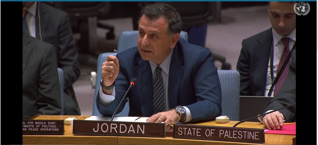 أرشيف (2023): الممثل الدائم للأردن لدى الأمم المتحدة، محمود الحمود.